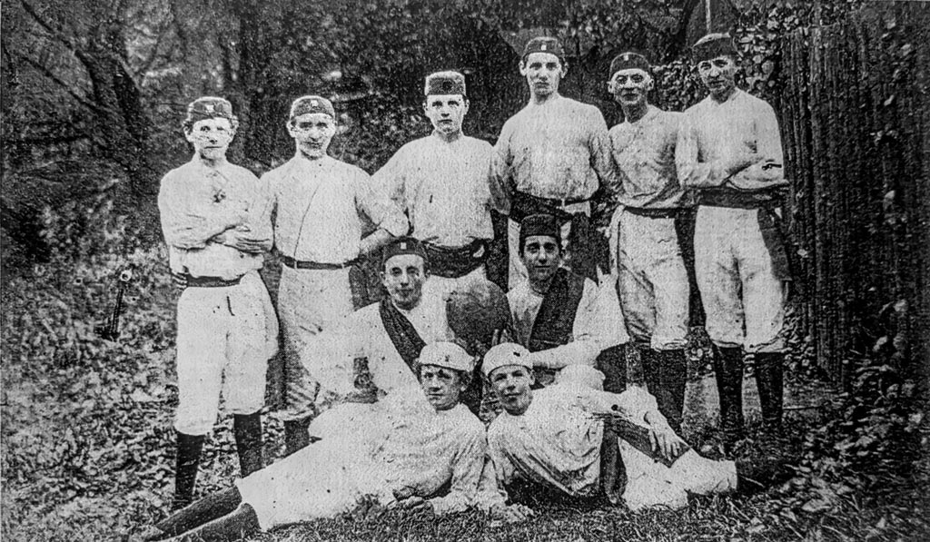 Fußballer von „Lipsia“, um 1895 (Foto: Kurt Paukert / Stadtarchiv)