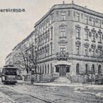 Blick in die Delitzscher Straße und Lindenstraße mit dem Restaurant „Reichshallen“, Lindenstraße 1, um 1906
