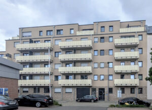 Blick vom Lidl-Parkplatz Thresienstraße 5 zur Petzscher Straße 11, am 20. Mai 2026